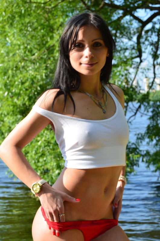 Анкета проститутки Арина - город Коростень, 22 года, №16980